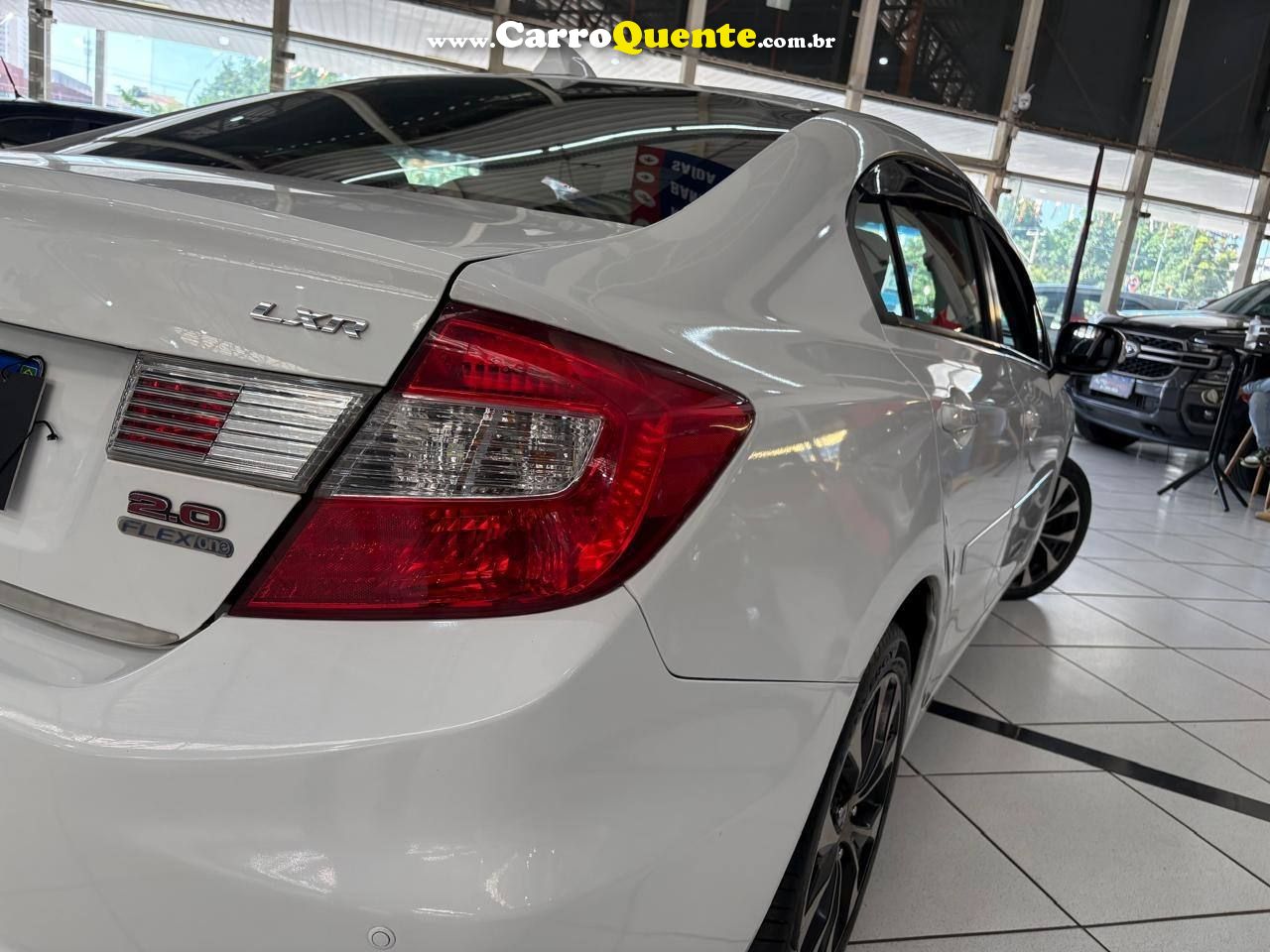 HONDA CIVIC 2.0 LXR 16V 2015 - Loja