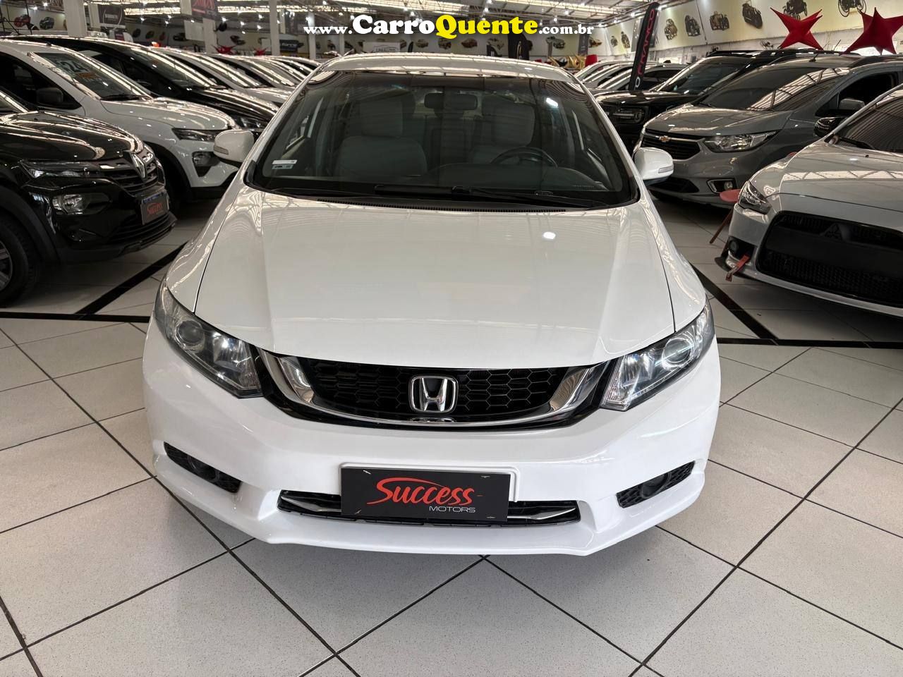 HONDA CIVIC 2.0 LXR 16V 2015 - Loja