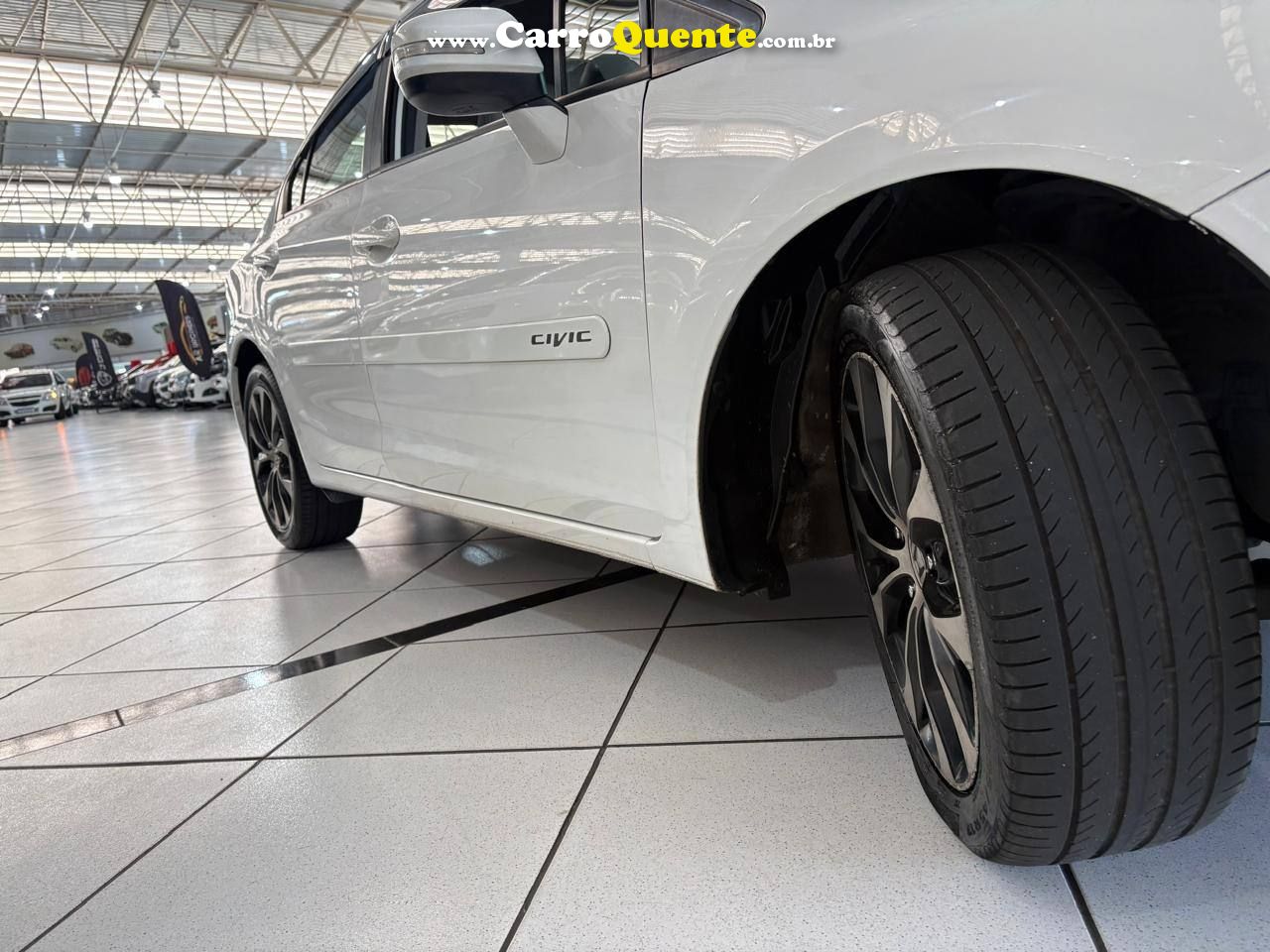 HONDA CIVIC 2.0 LXR 16V 2015 - Loja