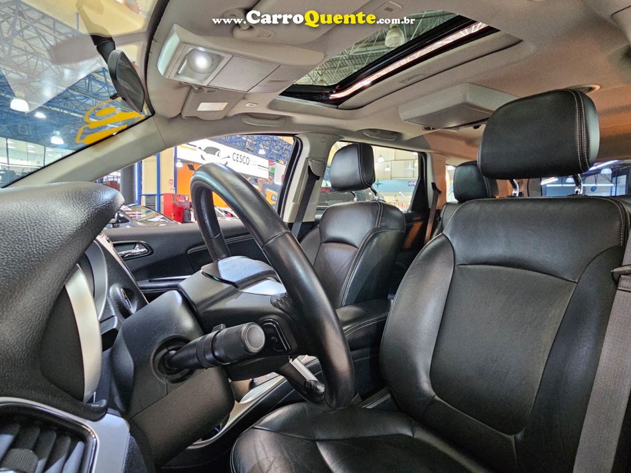 DODGE JOURNEY 3.6 RT V6 * 7 LUGARES + TETO SOLAR * 2018 - Loja