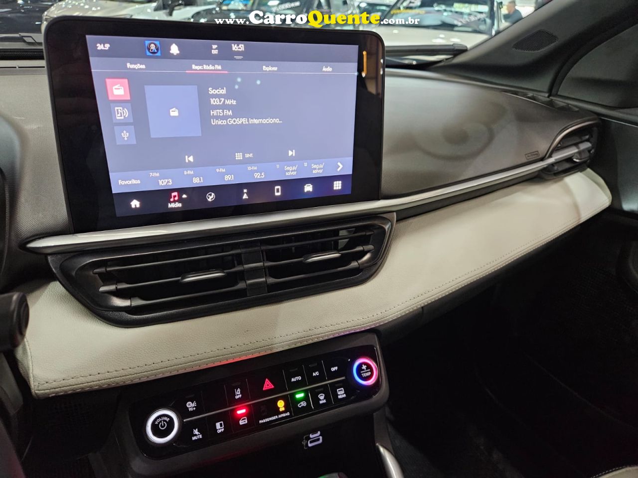 FIAT FASTBACK 1.0 TURBO 200 HYBRID AUDACE * 3.100Km * 2026 - Loja