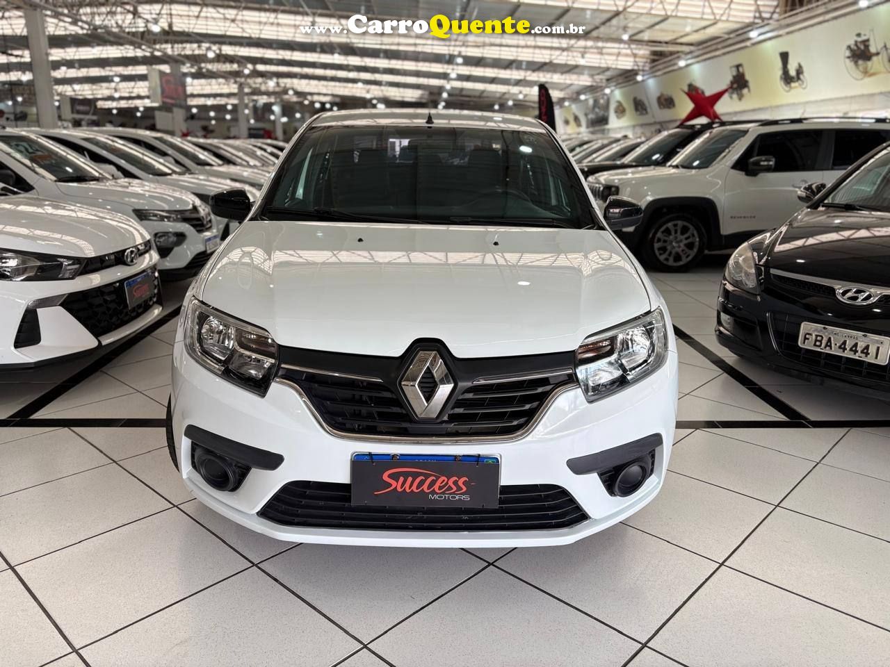 RENAULT LOGAN 1.0 12V SCE ZEN 2023 - Loja