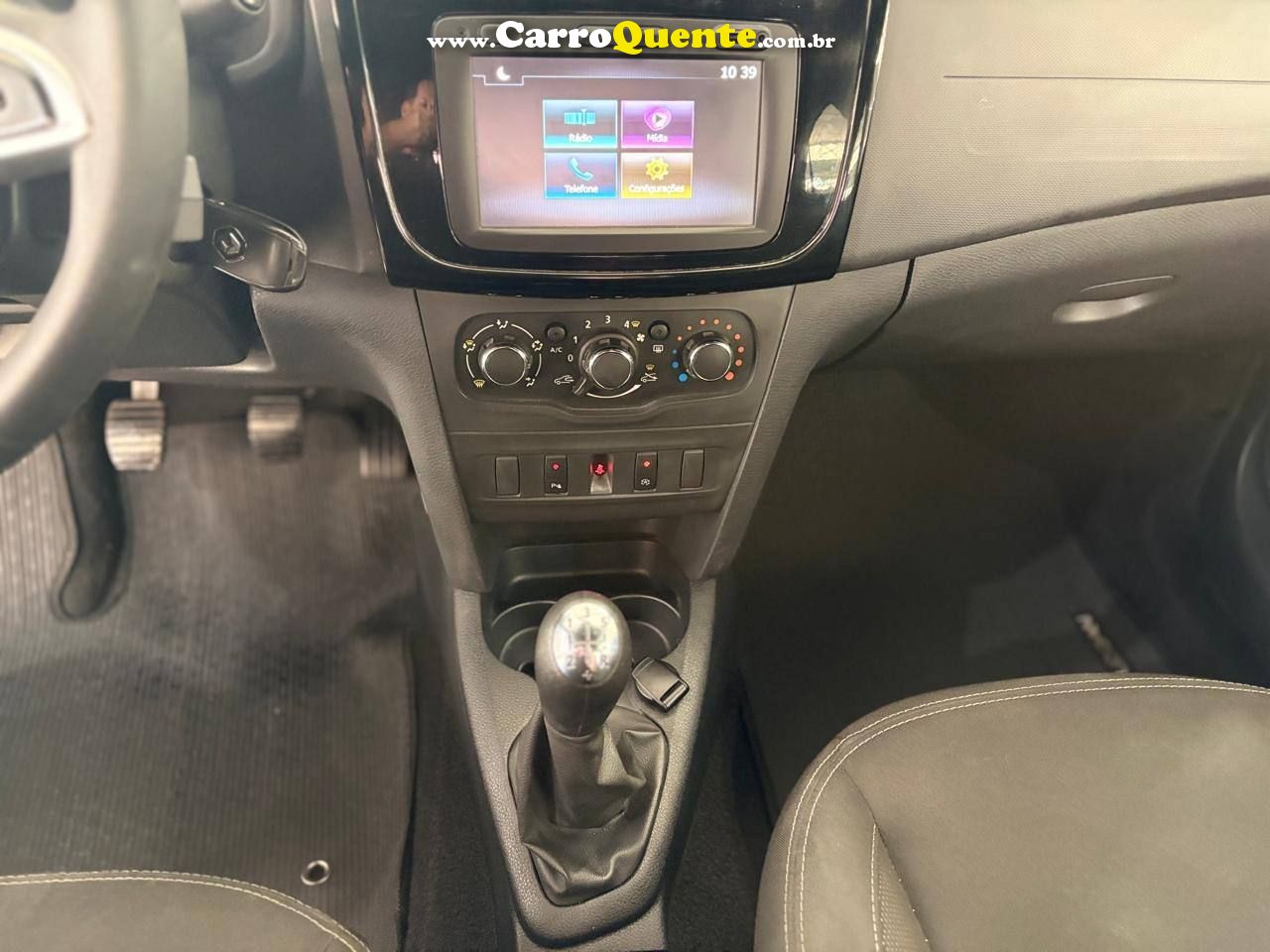 RENAULT LOGAN 1.0 12V SCE ZEN 2023 - Loja