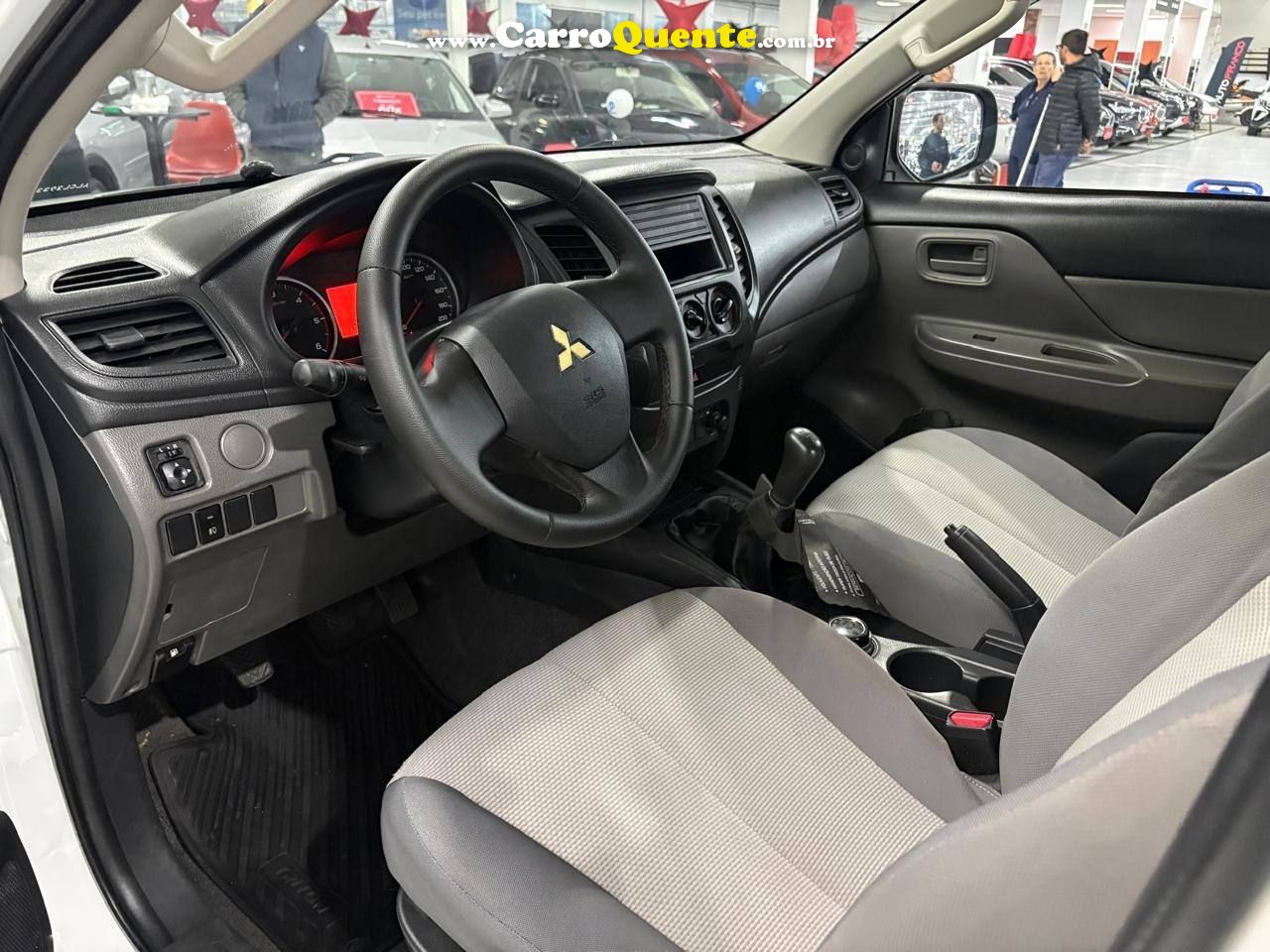 MITSUBISHI L200 TRITON 2020 - Loja