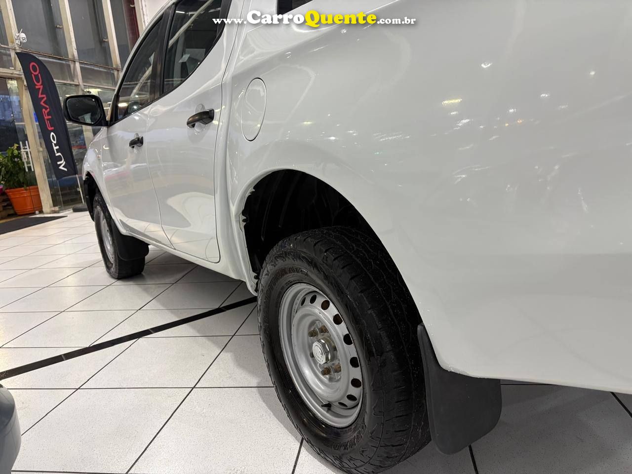 MITSUBISHI L200 TRITON 2020 - Loja