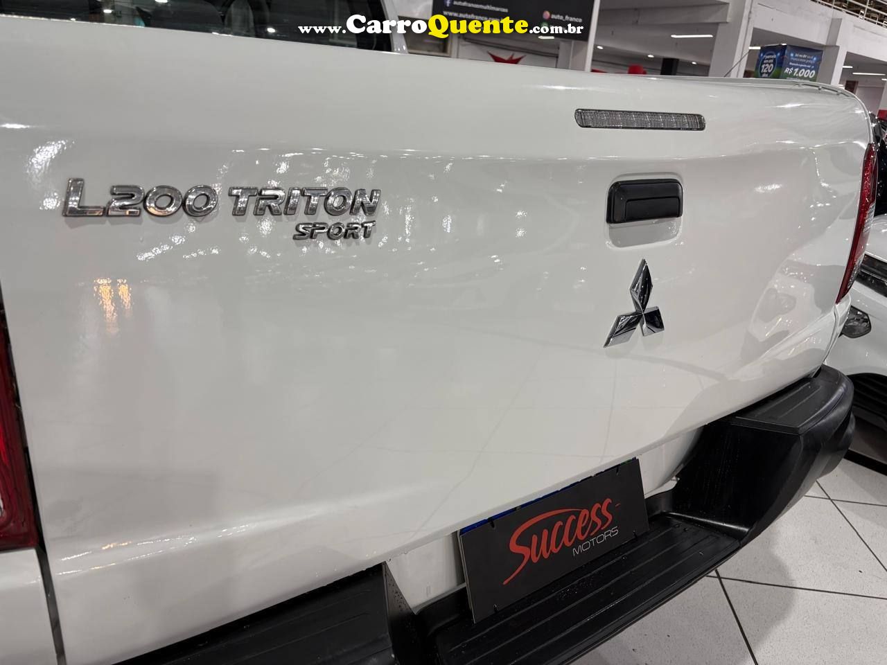MITSUBISHI L200 TRITON 2020 - Loja