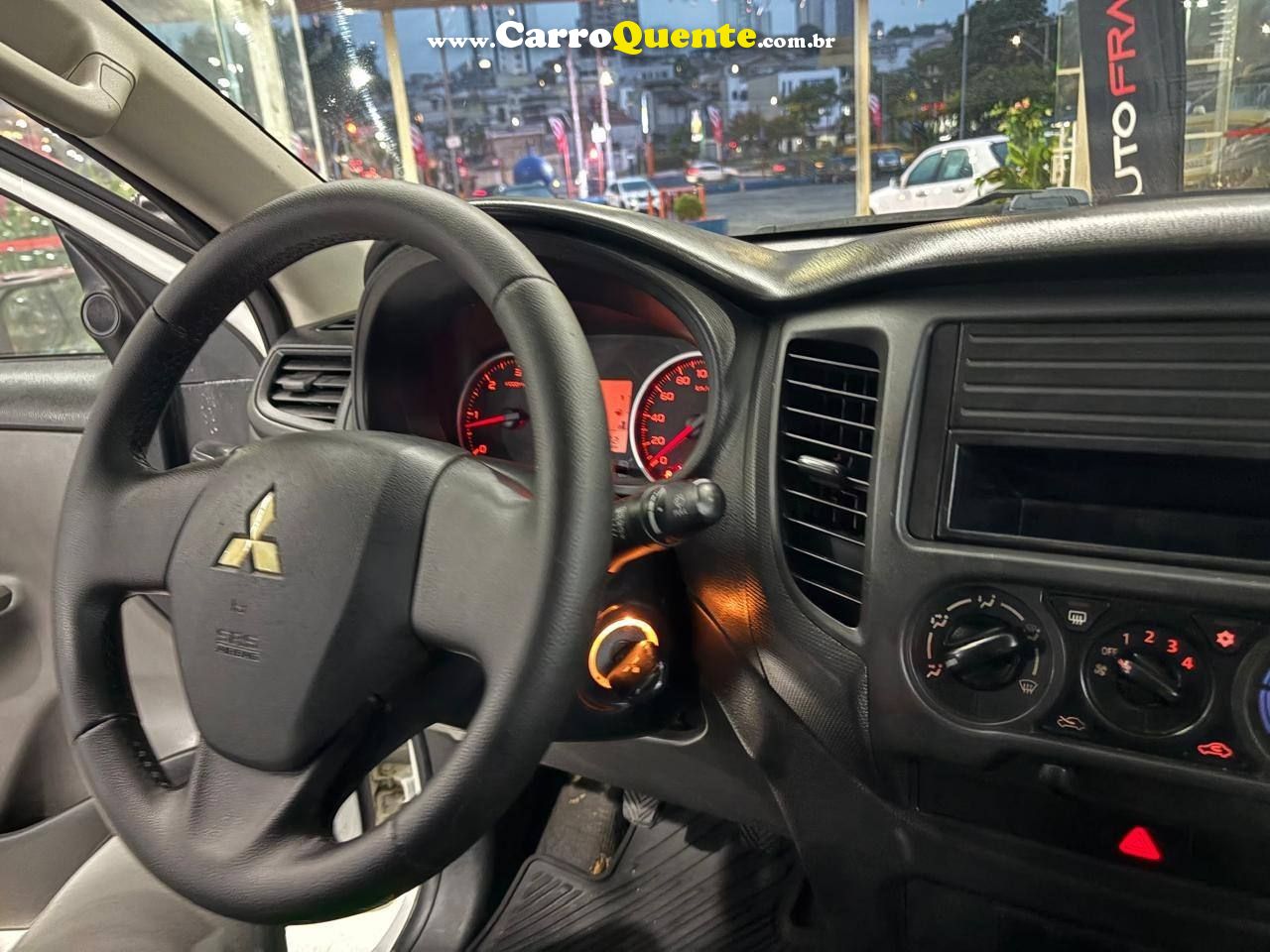 MITSUBISHI L200 TRITON 2020 - Loja