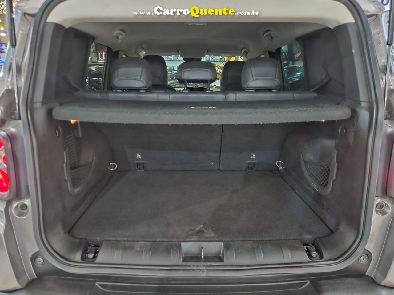 JEEP RENEGADE 1.8 LONGITUDE FLEX * Automático * 2019 - Loja