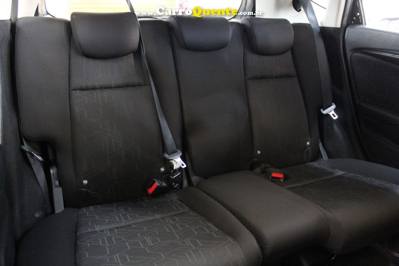 HONDA FIT 1.5 LX 16V 2015 - Loja