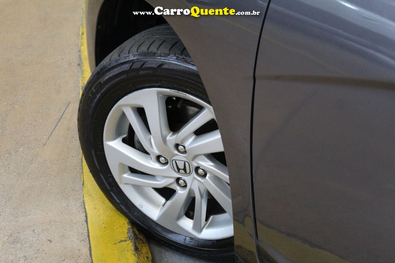 HONDA FIT 1.5 LX 16V 2015 - Loja