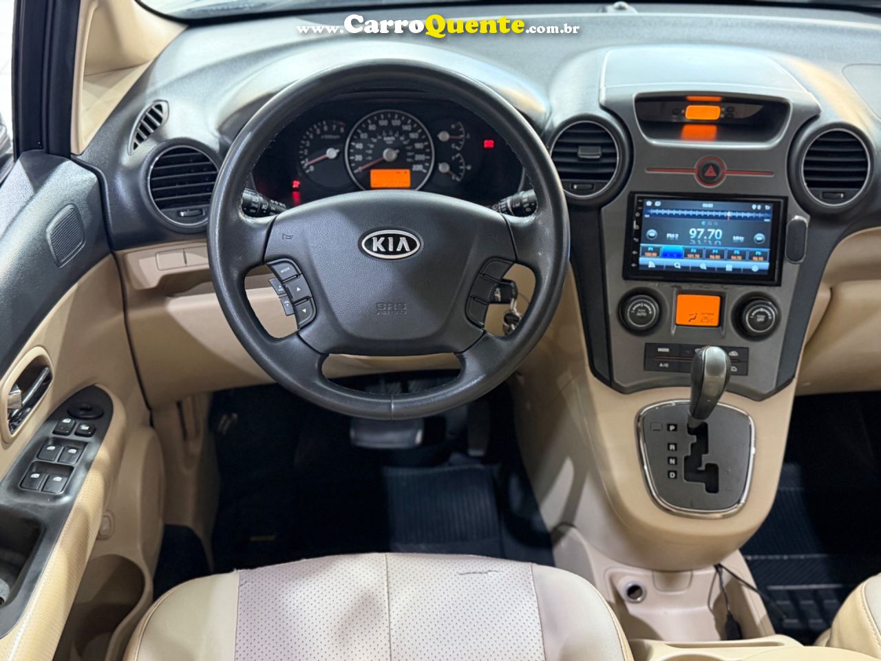 KIA CARENS 2.0 EX 16V 2011 - Loja