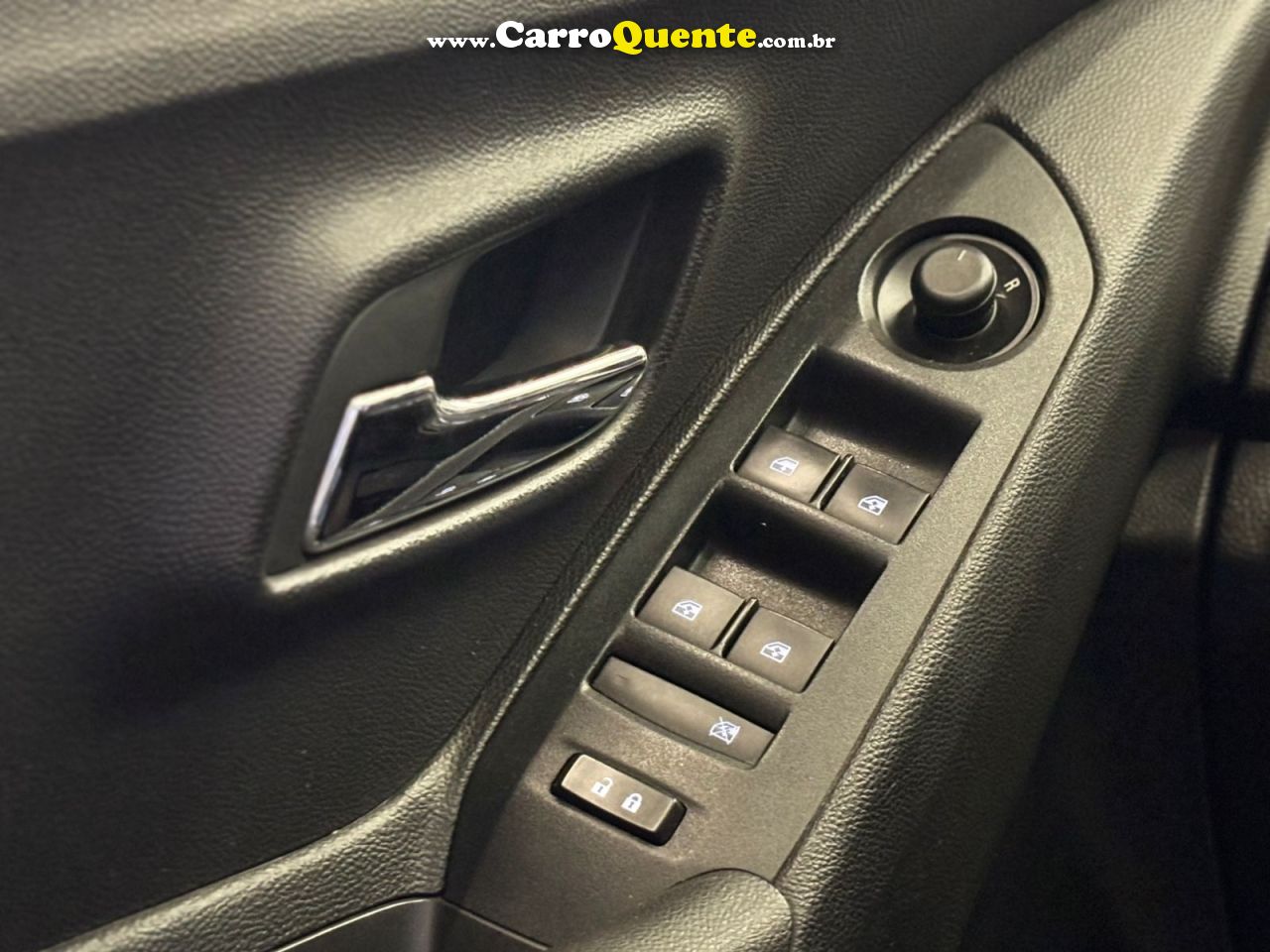 CHEVROLET TRACKER 1.4 16V TURBO MIDNIGHT 2019 - Loja