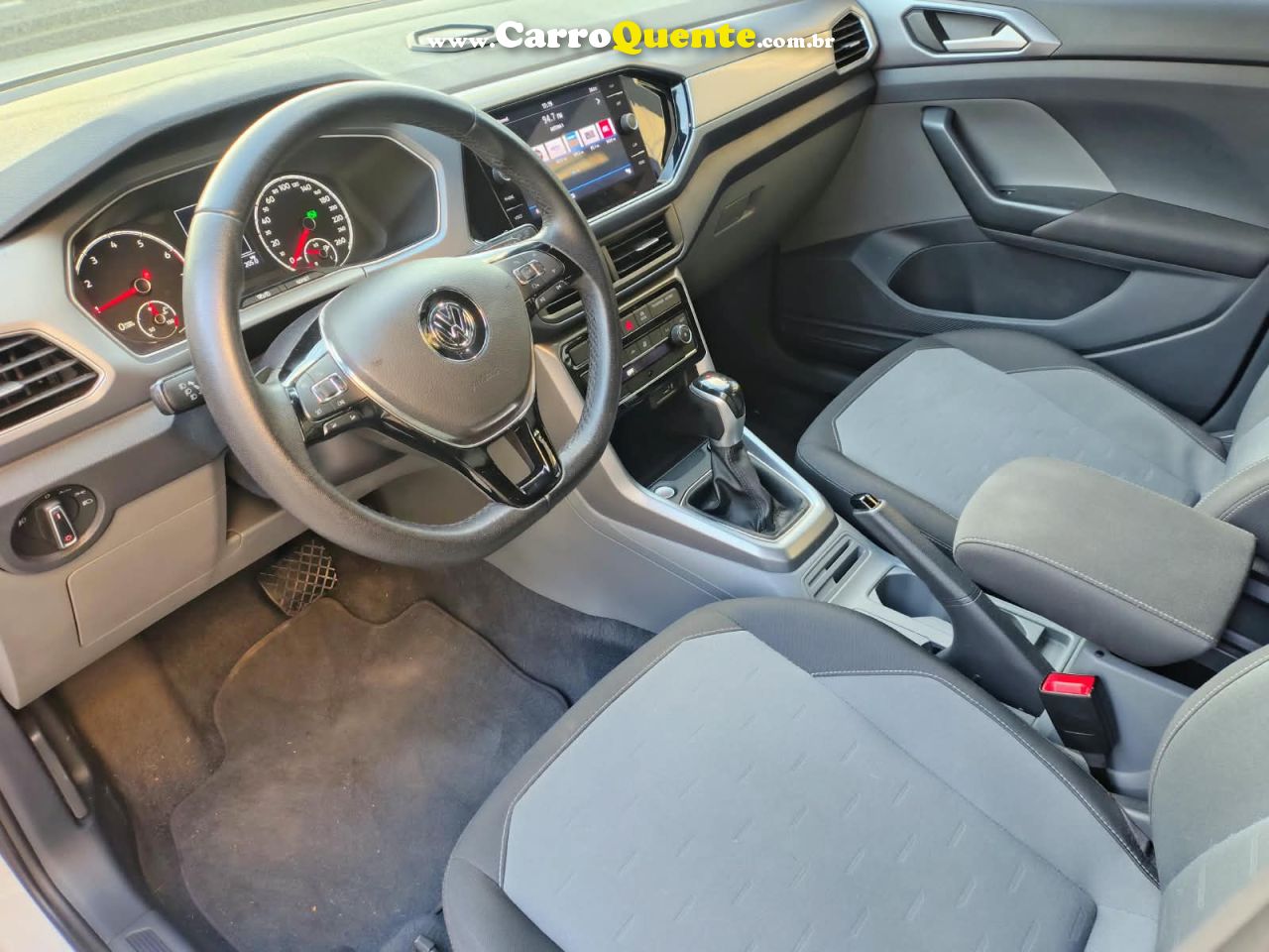VOLKSWAGEN T-CROSS 1.0 200 TSI TOTAL COMFORTLINE 2020 - Loja