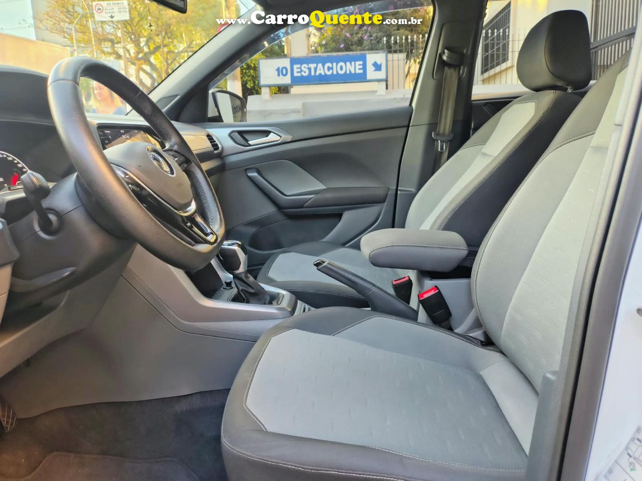 VOLKSWAGEN T-CROSS 1.0 200 TSI TOTAL COMFORTLINE 2020 - Loja