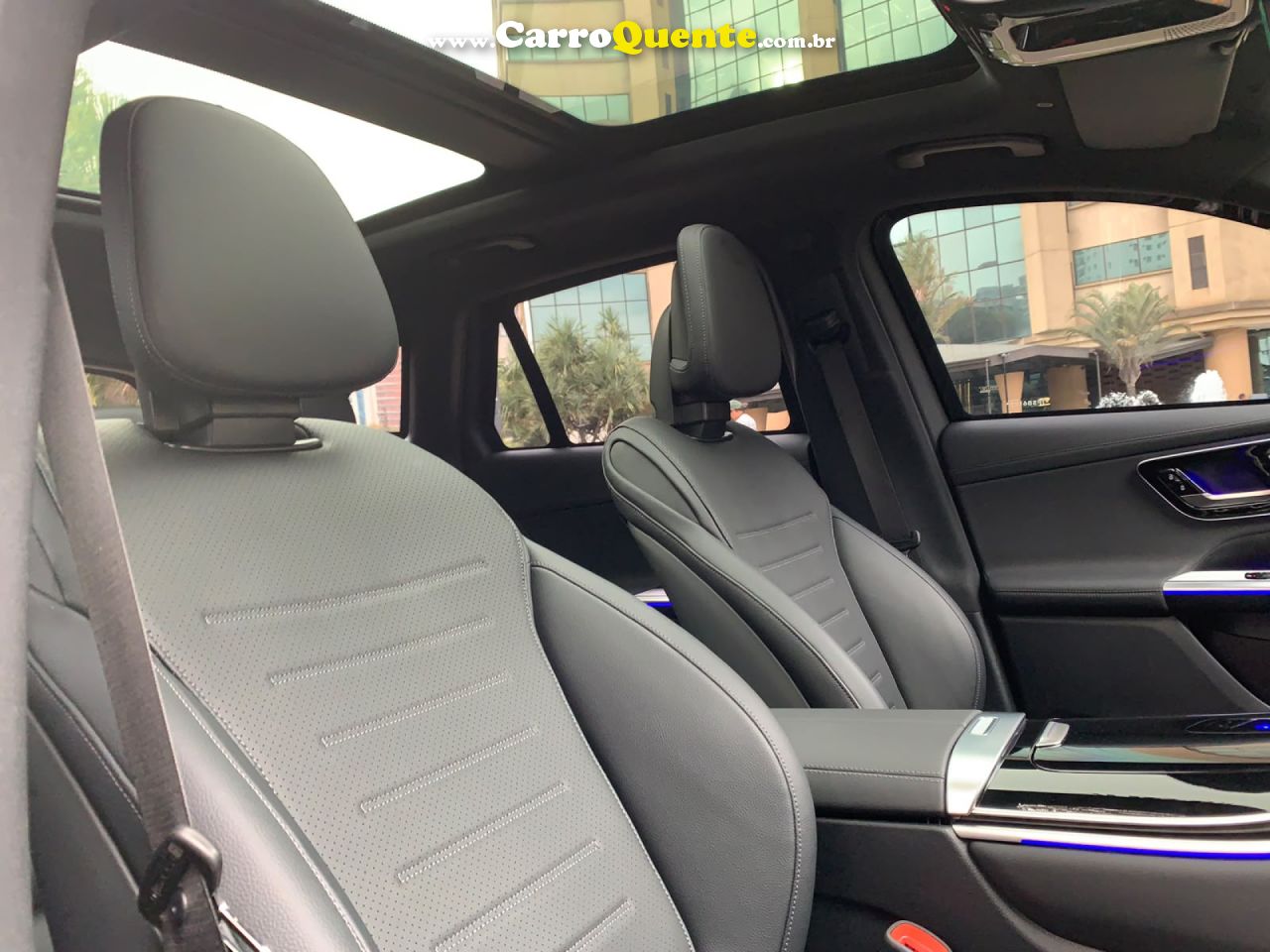 MERCEDES-BENZ   2.0 MHEV AMG LINE 4MATIC 9G-TRONIC   CINZA 2026 2.0 GASOLINA E ELÉTRICO - Loja