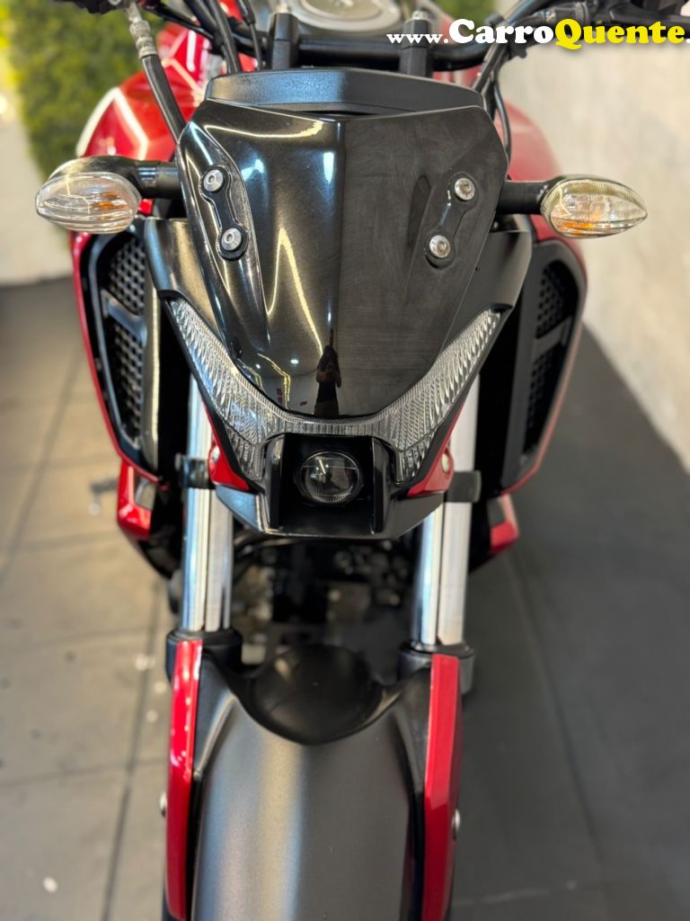 YAMAHA    FZ15 FAZER ABS   VERMELHO 2024 150 FLEX - Loja