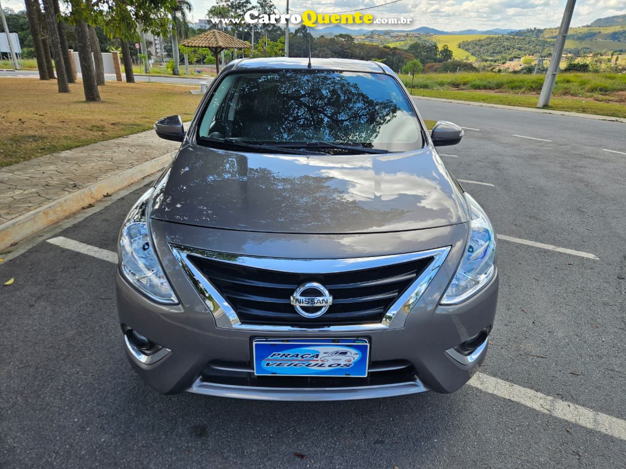 NISSAN   VERSA SL 1.6 16V FLEXSTART 4P AUT.   CINZA 2017 1.6 FLEX - Loja