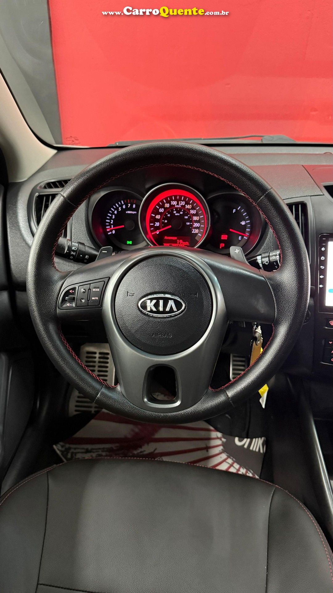 KIA   CERATO 1.6 16V  FLEX  AUT.   CINZA 2013 1.6 FLEX - Loja