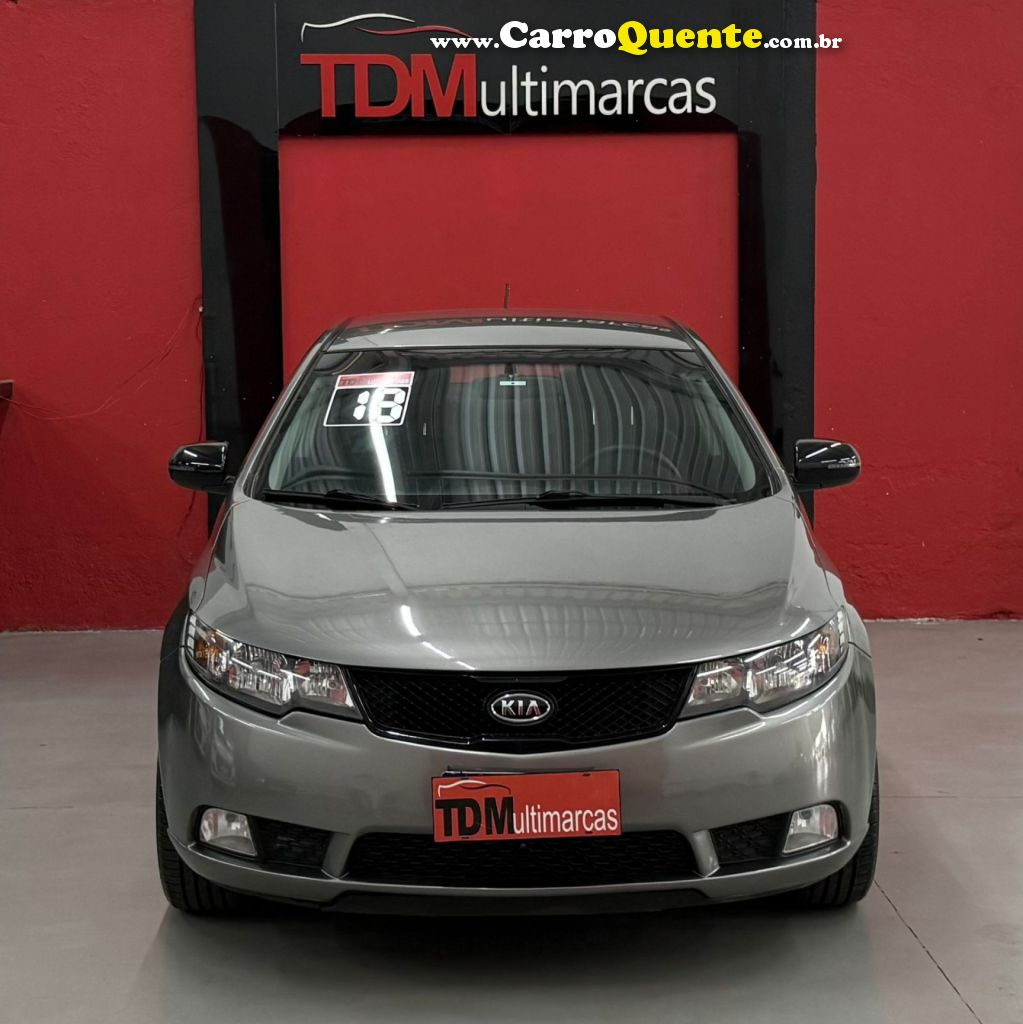 KIA   CERATO 1.6 16V  FLEX  AUT.   CINZA 2013 1.6 FLEX - Loja