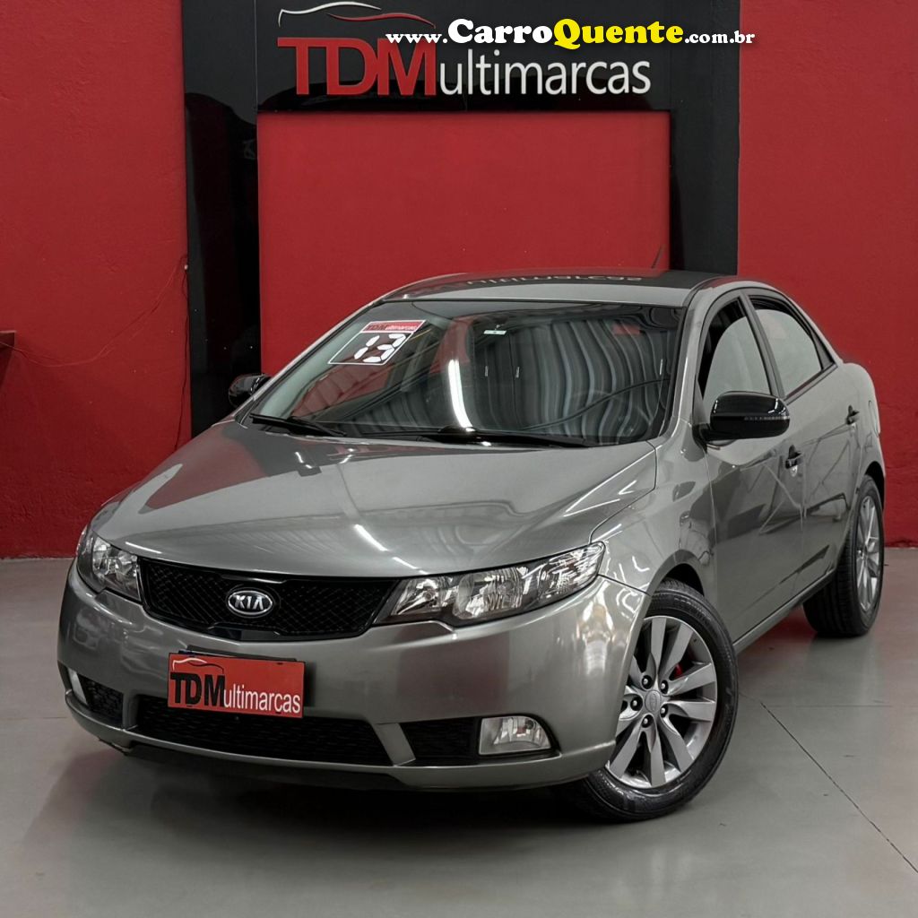 KIA   CERATO 1.6 16V  FLEX  AUT.   CINZA 2013 1.6 FLEX - Loja