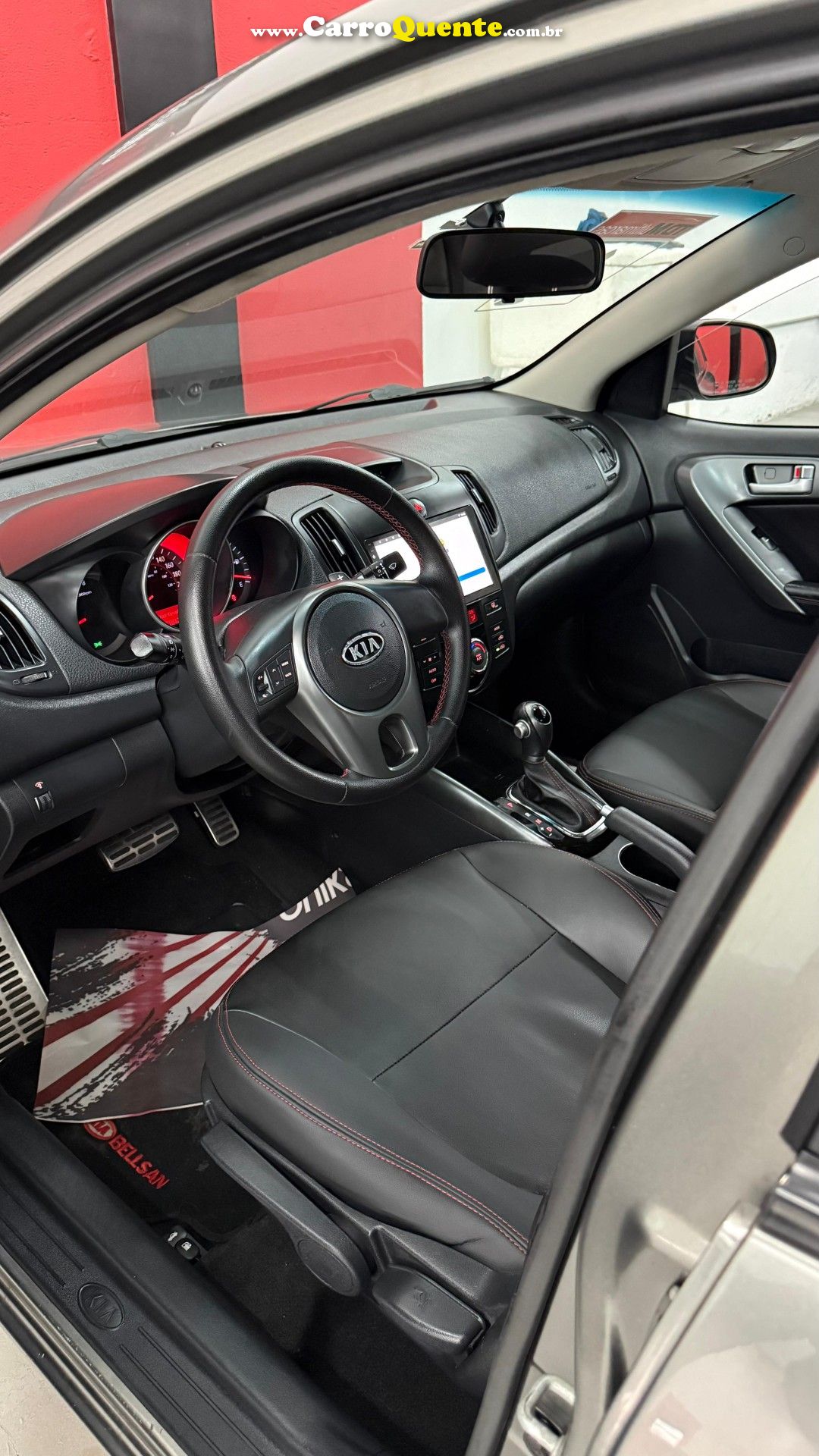 KIA   CERATO 1.6 16V  FLEX  AUT.   CINZA 2013 1.6 FLEX - Loja