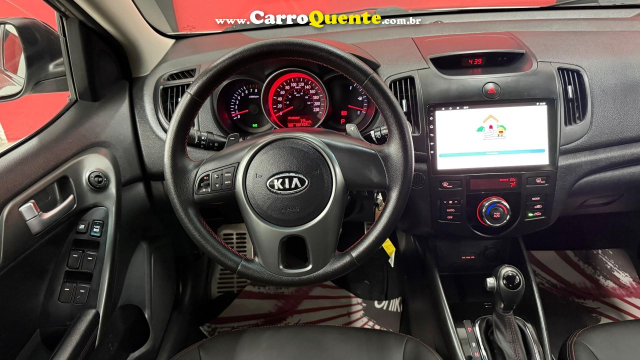 KIA   CERATO 1.6 16V  FLEX  AUT.   CINZA 2013 1.6 FLEX - Loja