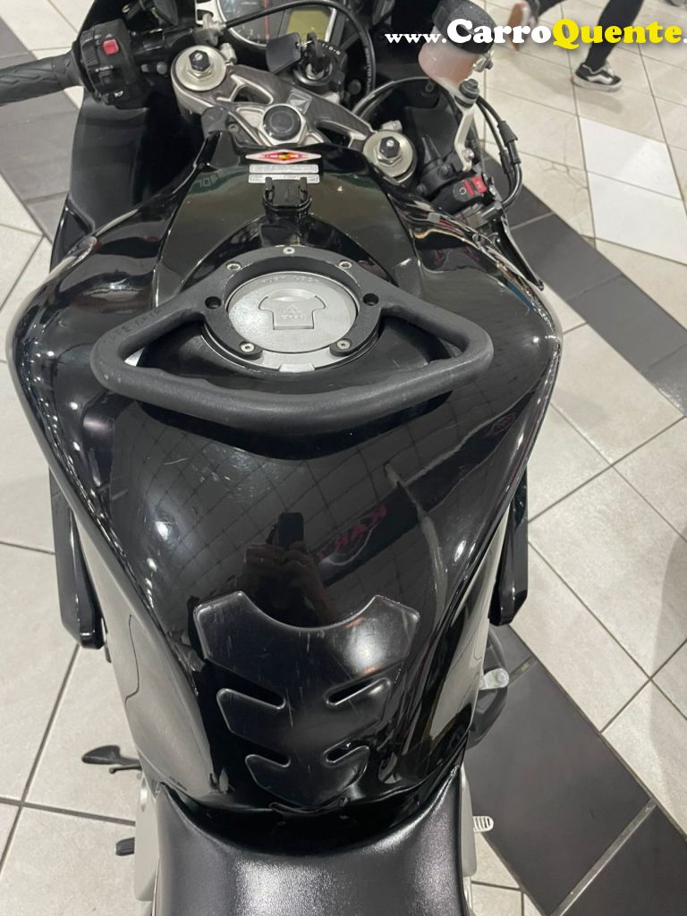 HONDA   CBR 1000 RR FIREBLADE   PRETO 2011 10000 GASOLINA - Loja