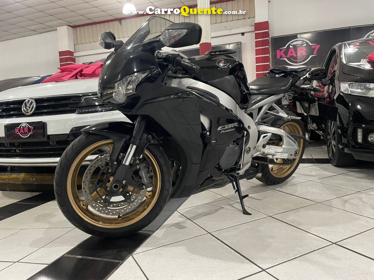 HONDA   CBR 1000 RR FIREBLADE   PRETO 2011 10000 GASOLINA - Loja
