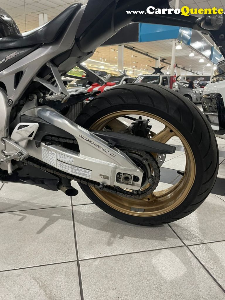 HONDA   CBR 1000 RR FIREBLADE   PRETO 2011 10000 GASOLINA - Loja