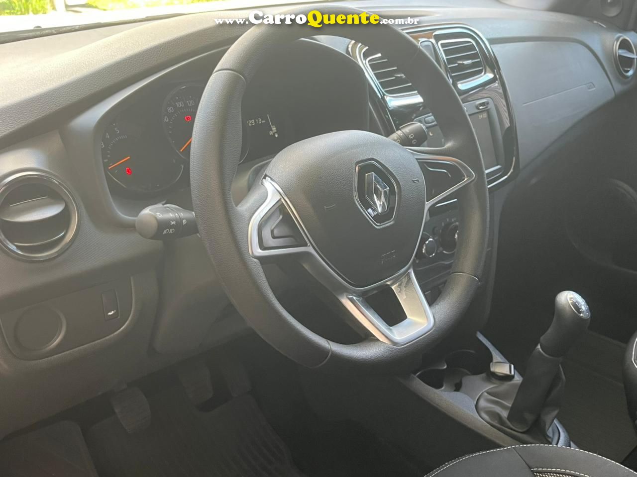 RENAULT   SANDERO STEPWAY ZEN 1.6 UNICA DONA BAIXISSIMA KM REVISÕES CSS   PRETO 2023 1.6 FLEX - Loja