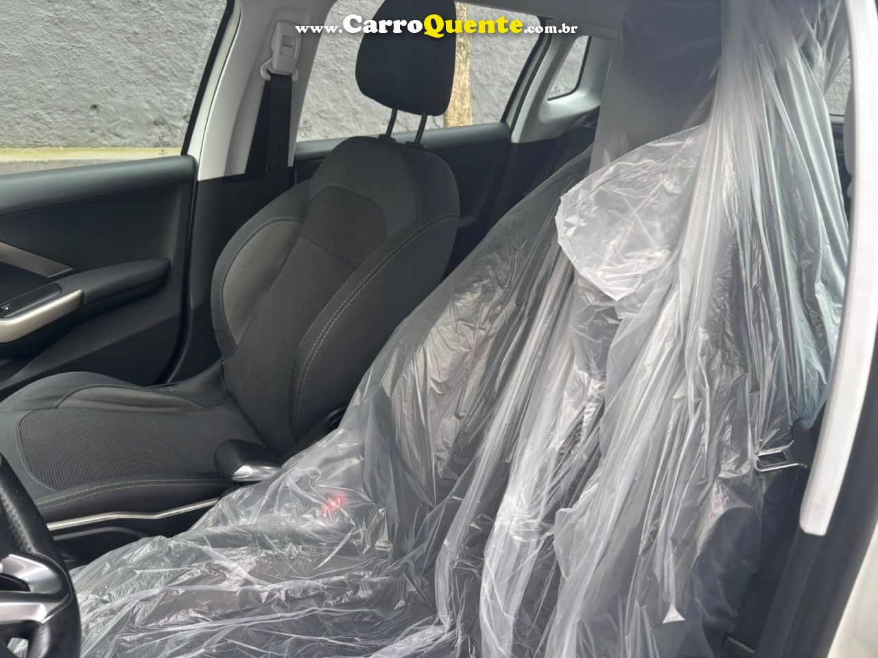 PEUGEOT   2008 ALLURE 1.6 FLEX 16V 5P AUT.   BRANCO 2017 1.6 FLEX - Loja
