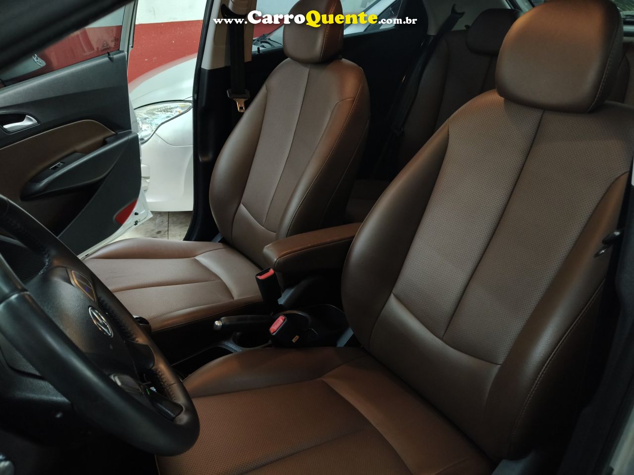 HYUNDAI   HB20 PREMIUM 1.6 FLEX 16V AUT.   PRATA 2018 1.6 FLEX - Loja