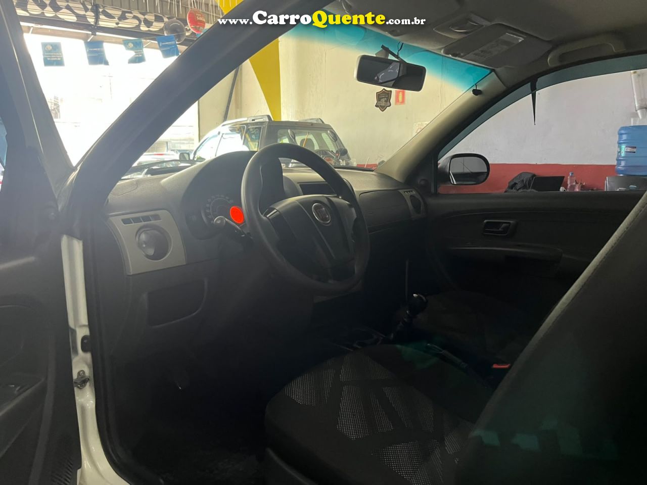 FIAT   PALIO CELEBRATION 1.0 FIRE FLEX 8V 2P   BRANCO 2015 1.0 FLEX - Loja