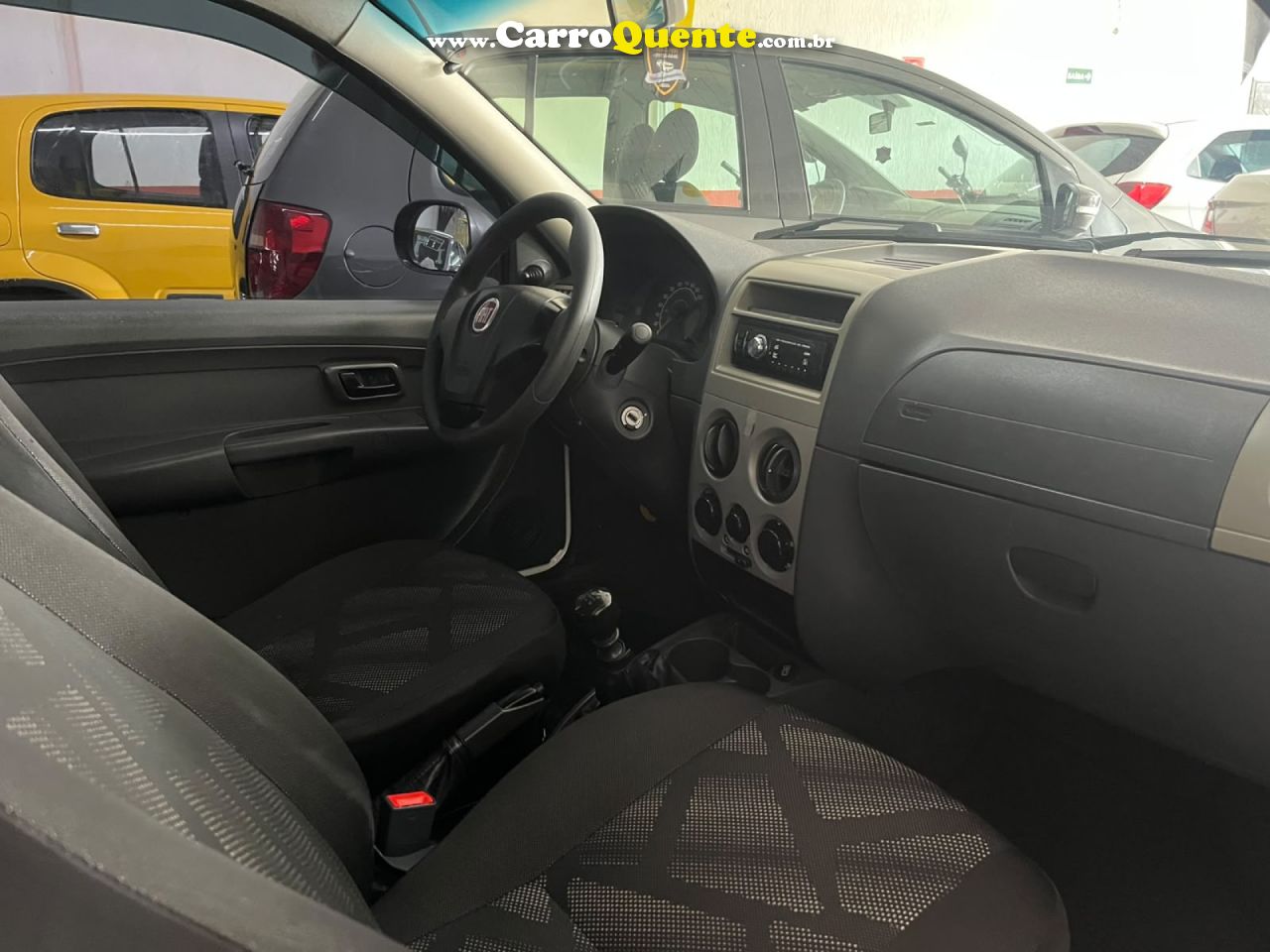 FIAT   PALIO CELEBRATION 1.0 FIRE FLEX 8V 2P   BRANCO 2015 1.0 FLEX - Loja