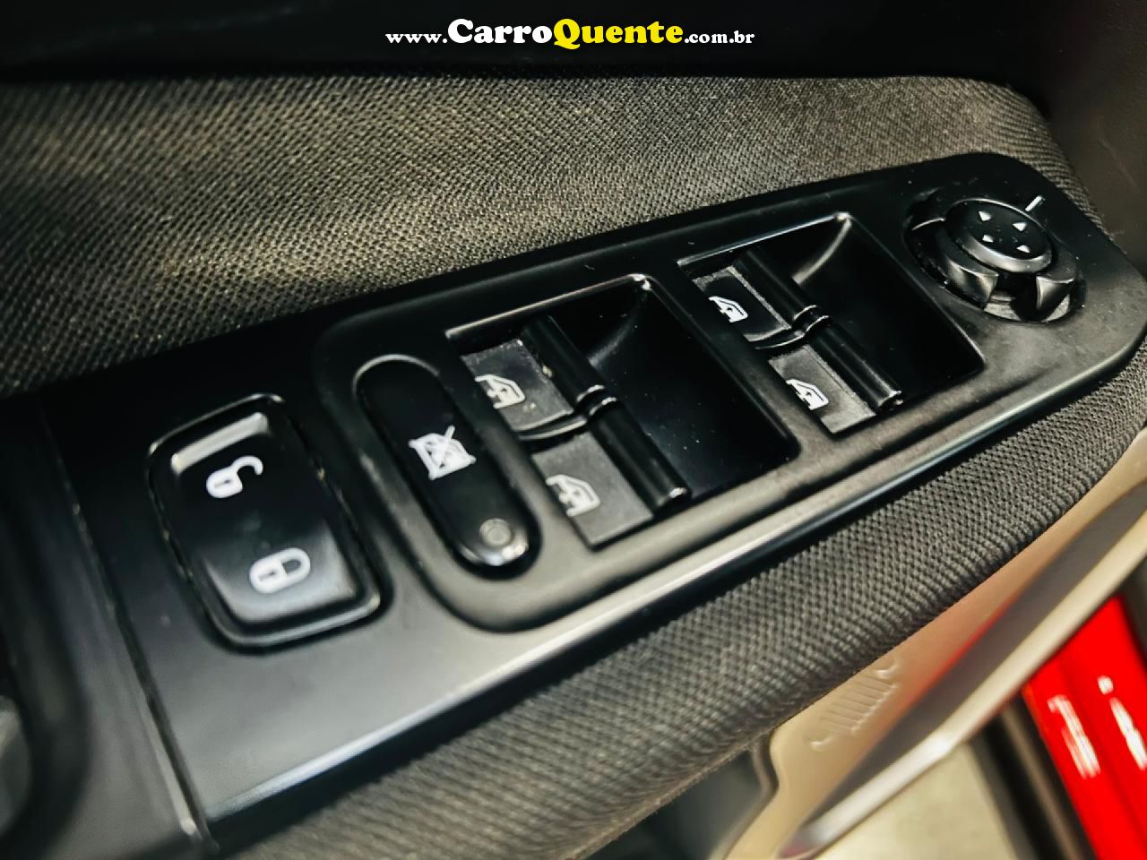 JEEP   RENEGADE LONGITUDE 1.8 4X2 FLEX 16V AUT.   VERMELHO 2016 1.8 FLEX - Loja