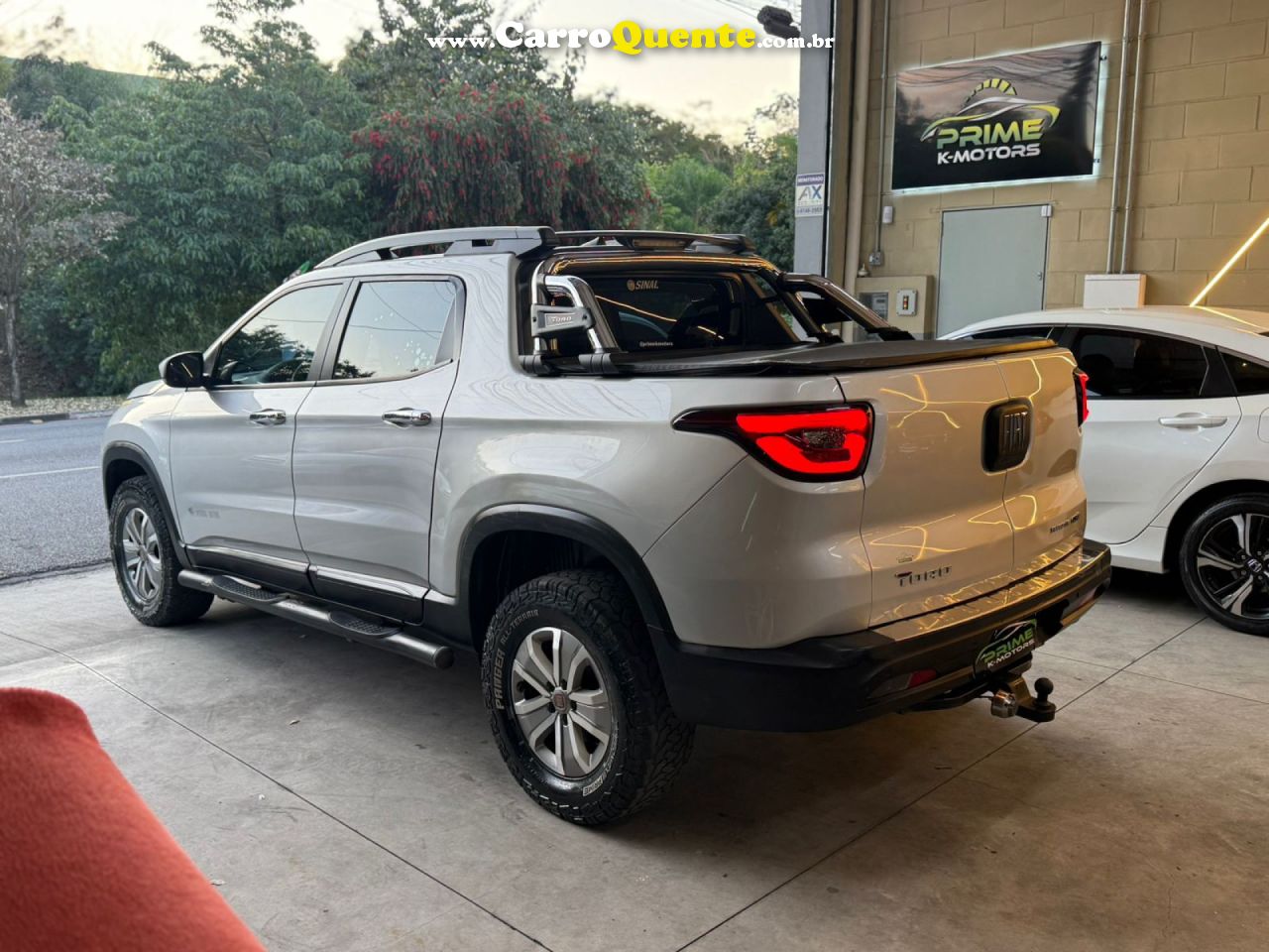 FIAT   TORO FREEDOM 1.8 16V FLEX AUT.   PRATA 2017 1.8 FLEX - Loja