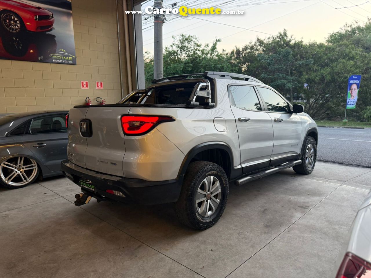 FIAT   TORO FREEDOM 1.8 16V FLEX AUT.   PRATA 2017 1.8 FLEX - Loja