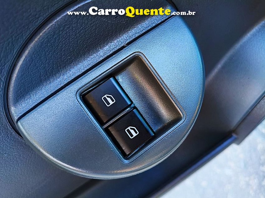 Volkswagen SAVEIRO 1.6 MI CITY CS 8V FLEX 2P MANUAL G.IV - Loja