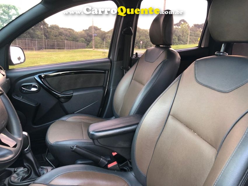 Renault DUSTER 2.0 DYNAMIQUE 4X2 16V FLEX 4P AUTOMÁTICO - Loja