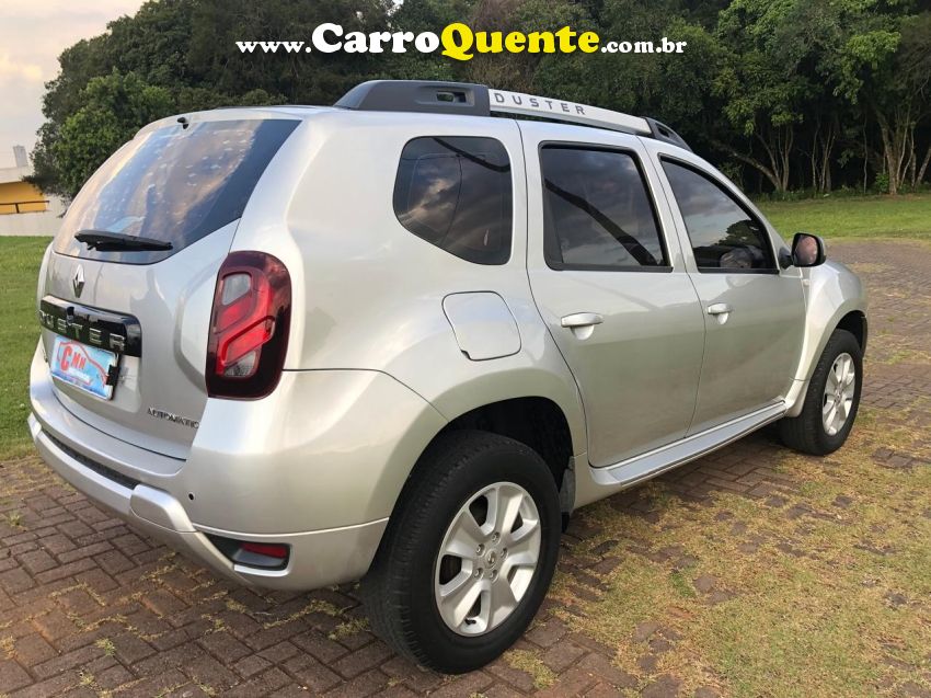 Renault DUSTER 2.0 DYNAMIQUE 4X2 16V FLEX 4P AUTOMÁTICO - Loja