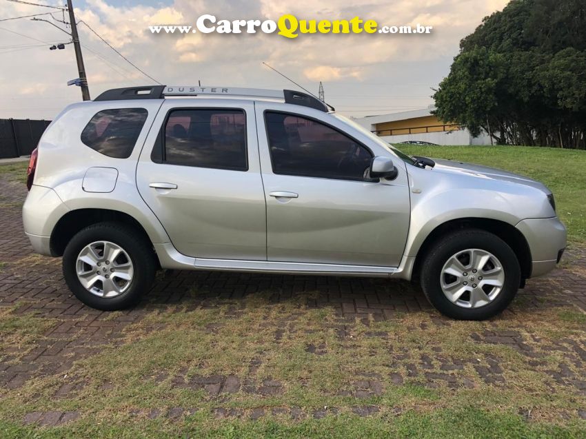 Renault DUSTER 2.0 DYNAMIQUE 4X2 16V FLEX 4P AUTOMÁTICO - Loja