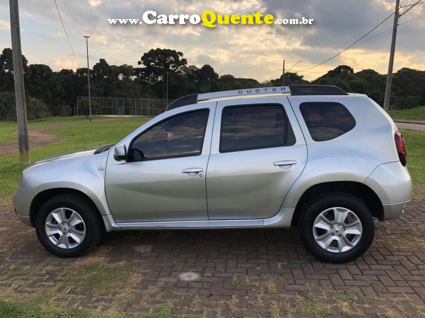 Renault DUSTER 2.0 DYNAMIQUE 4X2 16V FLEX 4P AUTOMÁTICO - Loja
