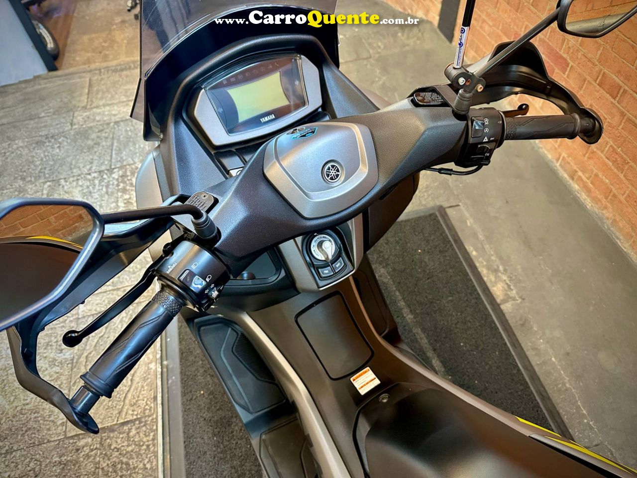 YAMAHA NMAX CONNECTED 160 ABS 2024 - Loja