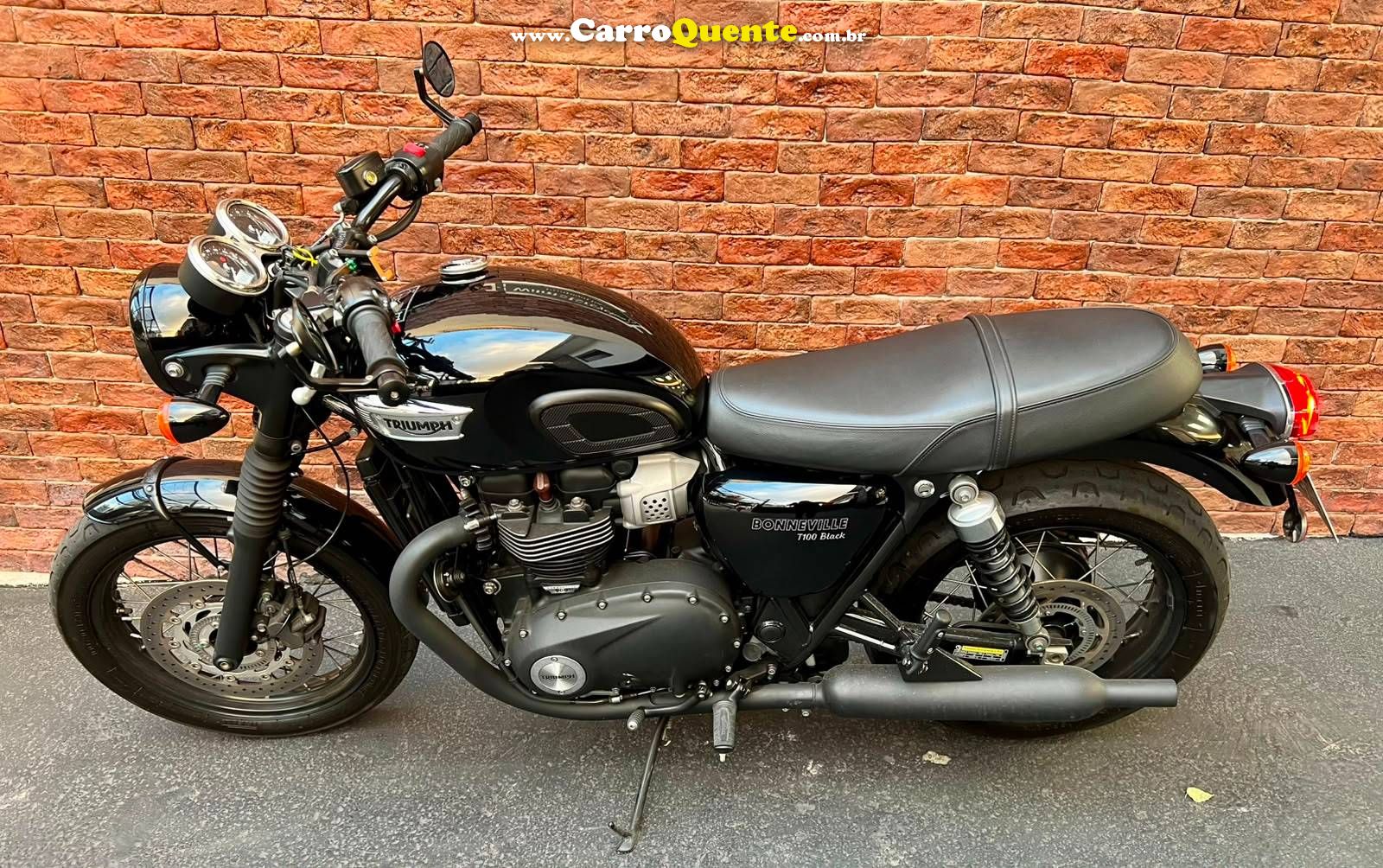 TRIUMPH BONNEVILLE T100 BLACK 900 2020 - Loja