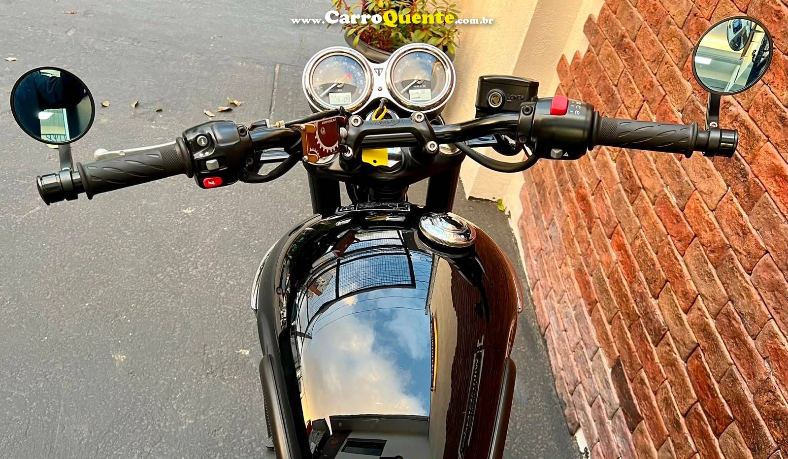 TRIUMPH BONNEVILLE T100 BLACK 900 2020 - Loja