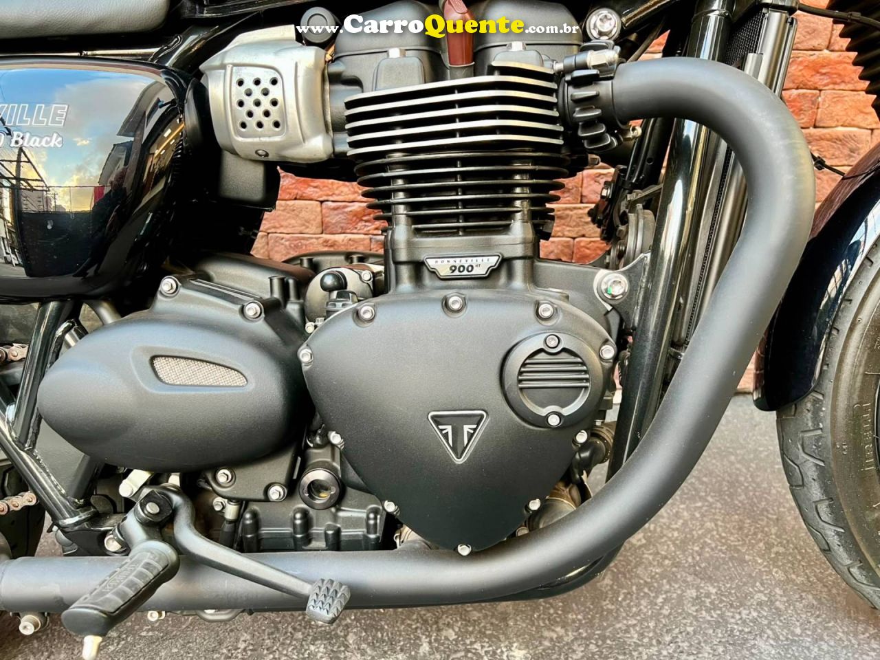 TRIUMPH BONNEVILLE T100 BLACK 900 2020 - Loja