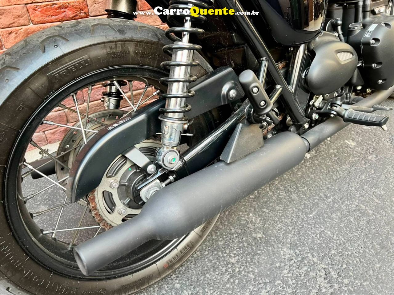 TRIUMPH BONNEVILLE T100 BLACK 900 2020 - Loja