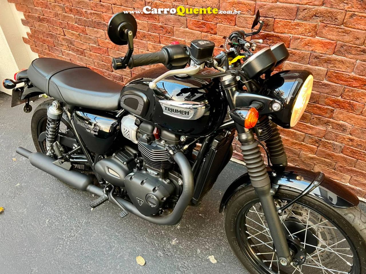 TRIUMPH BONNEVILLE T100 BLACK 900 2020 - Loja