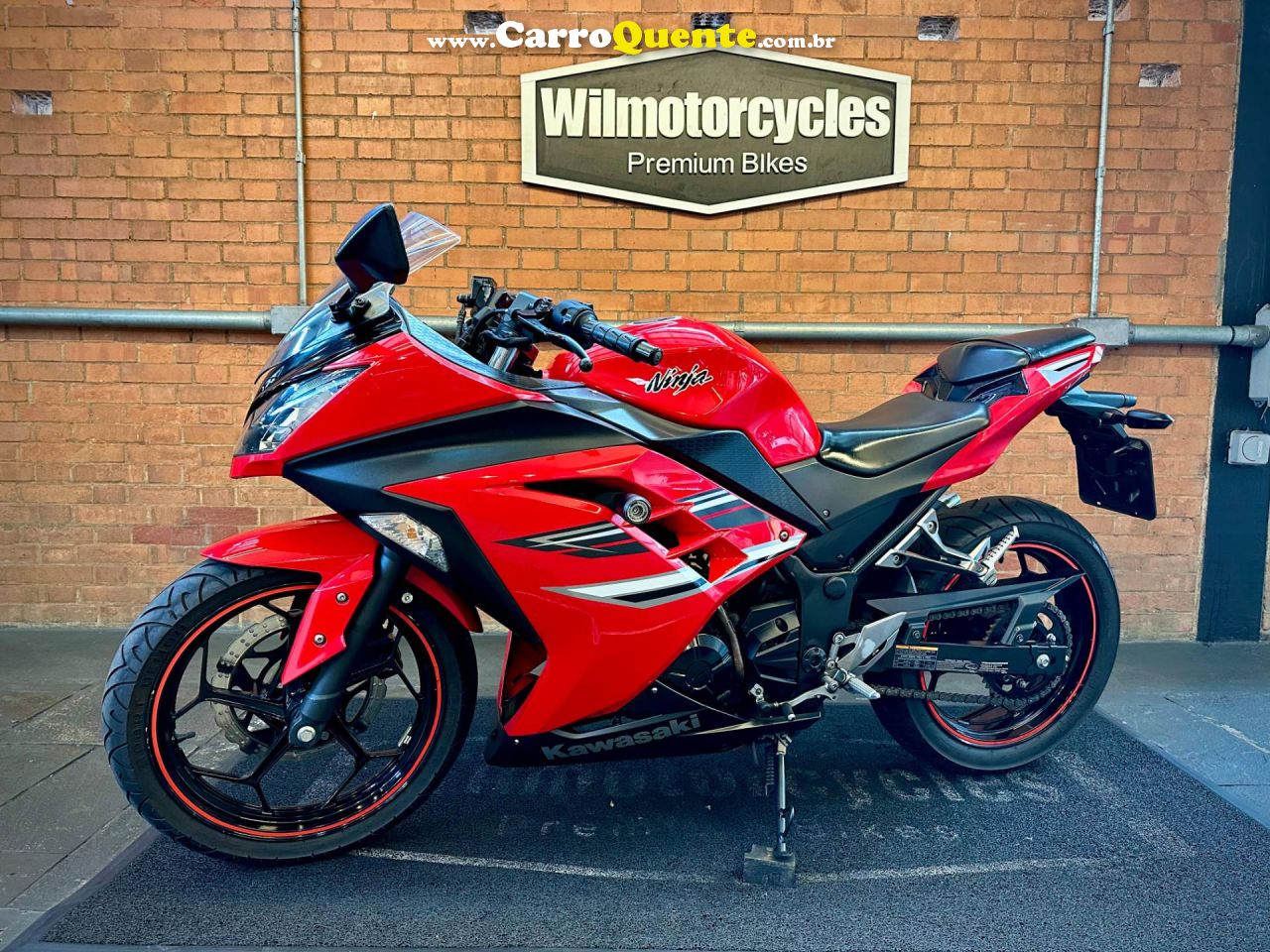 KAWASAKI NINJA 300 2017 - Loja