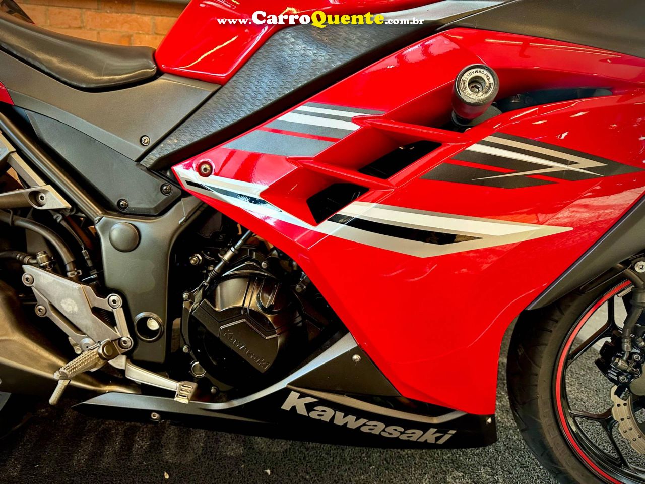 KAWASAKI NINJA 300 2017 - Loja